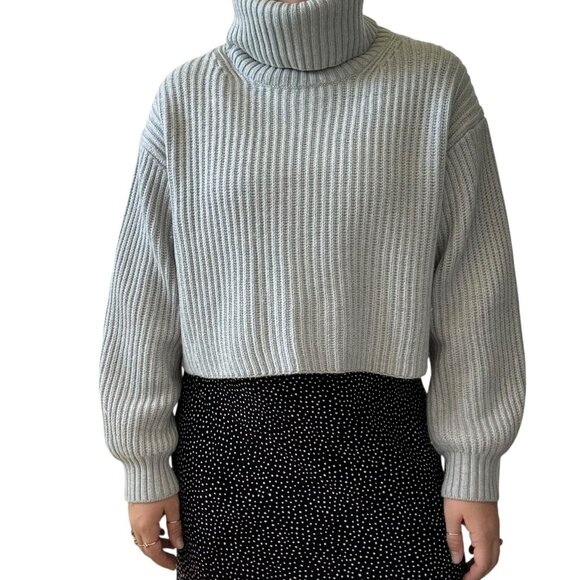 Babaton Aritzia Light Gray 100% Merino Wool Cropped Chunky Ribbed Sweater Sz M - Picture 4 of 6